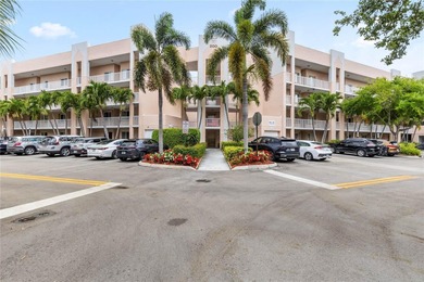 Lake Condo For Sale in Sunrise, Florida