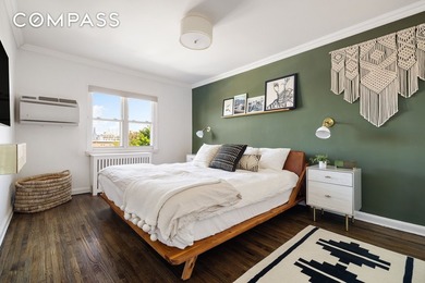 This meticulously renovated townhouse at 17-05 Willoughby Avenue - photo 5