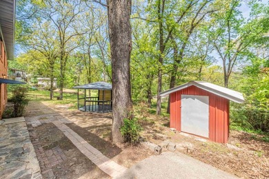 Welcome to this beautifully updated 5-bedroom, 3-bath - photo 47