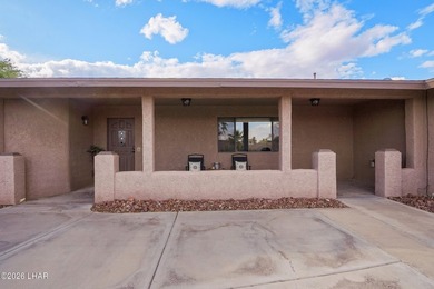 Spacious golf course home located on the greens in the desirable - photo 2