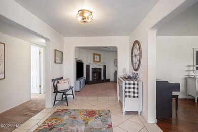 Spacious golf course home located on the greens in the desirable - photo 3