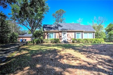 Lake Home For Sale in Natchitoches, Louisiana