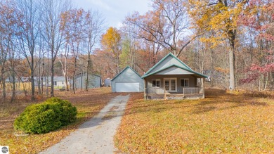 Lake Home For Sale in Houghton Lake, Michigan