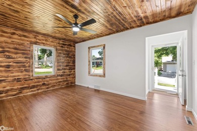 Beautifully remodeled and move-in ready, this charming home - photo 4