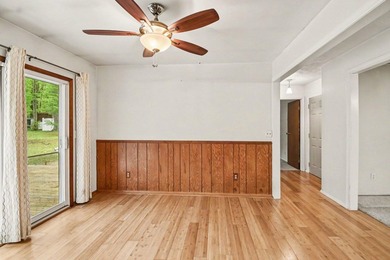 Beautiful stick built home in a wonderful neighborhood on a - photo 7