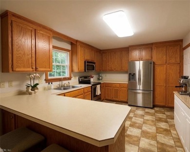 Move right in and enjoy a home meticulously maintained with true - photo 4