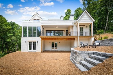 Welcome to luxury lakefront living at it's finest in the - photo 17