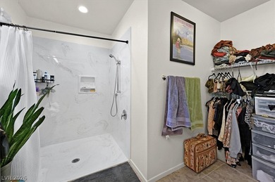 Welcome to 9941 Mission Creek Inn St, a beautifully maintained