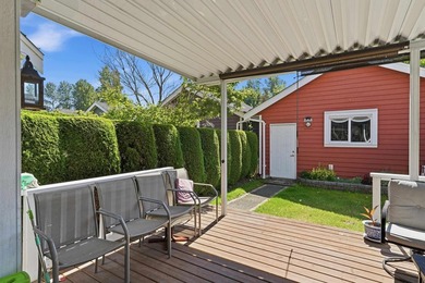 Beautifully updated and maintained Craftsman house in the heart - photo 20