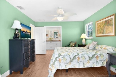 Beautiful updated CBS 2 Bedroom, 2 Bathroom 1671 Sq Ft, Golf - photo 32