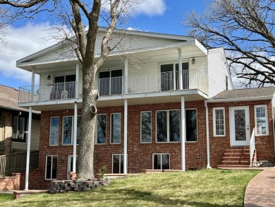 West Okoboji Lake  Home For Sale in Spirit Lake Iowa