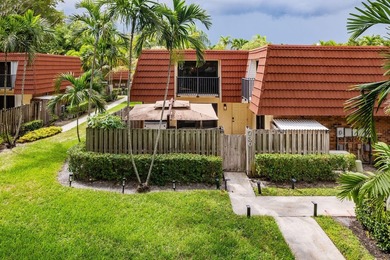 Fully renovated 2-bedroom, 2.5-bath townhome nestled among the - photo 1