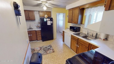 Step into this spacious 3+ bedroom, 2.5 bath home that is full - photo 15