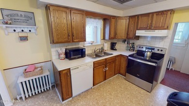 Step into this spacious 3+ bedroom, 2.5 bath home that is full - photo 17