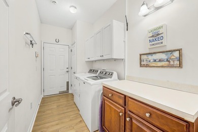 Everything you are looking for awaits in this furnished - photo 20