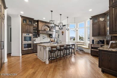 Perfect for the Discerning Buyer. This Exquisite Custom-Built - photo 21