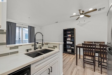 Freshly Reintroduced! Modern Comfort in Durant Square - Updated - photo 3