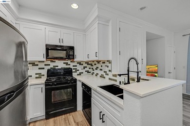 Freshly Reintroduced! Modern Comfort in Durant Square - Updated - photo 8
