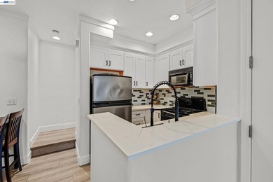 Freshly Reintroduced! Modern Comfort in Durant Square - Updated - photo 9