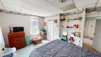 Step into this spacious 3+ bedroom, 2.5 bath home that is full - photo 33