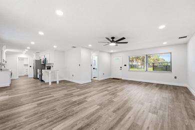 Fully remodeled and move-in ready! This 2-bedroom, 2-bathroom - photo 5
