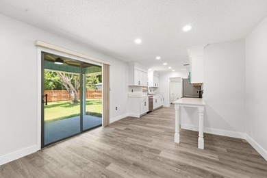 Fully remodeled and move-in ready! This 2-bedroom, 2-bathroom - photo 7