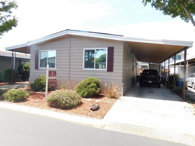 Discover this beautifully updated and hard-to-find 3-bedroom - photo 2