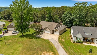 Enjoy the best of Lake Hartwell living with this exceptional - photo 44