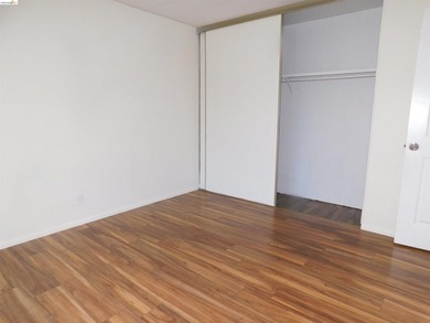 Discover this beautifully updated and hard-to-find 3-bedroom - photo 5