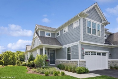 Lake Townhome/Townhouse For Sale in Hinsdale, Illinois