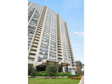 Lake Michigan - Cook County Condo Active Under Contract in Chicago Illinois