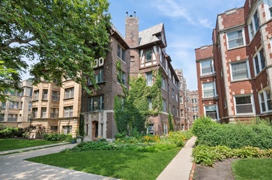 Lake Michigan - Cook County Condo For Sale in Chicago Illinois