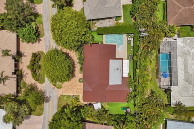 Nestled just moments from Coral Ridge Country Club, this - photo 4