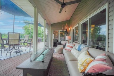 Stunning home on the Rock River! Custom built home on the Rock - photo 12
