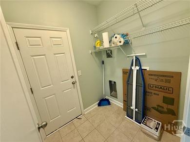 Welcome to this spacious and well-appointed 4 bedroom, 3 - photo 22