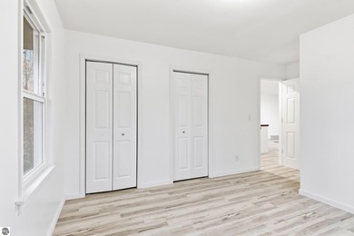 Wow! Great opportunity to own in East Jordan! This spacious two - photo 26