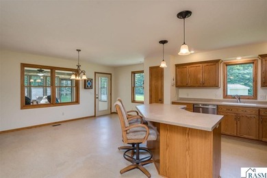**SELLER OPEN TO OFFERING BUYER CONCESSION WITH AN ACCEPTABLE - photo 9