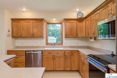 **SELLER OPEN TO OFFERING BUYER CONCESSION WITH AN ACCEPTABLE - photo 10