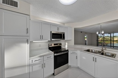 Lake Condo For Sale in Tamarac, Florida