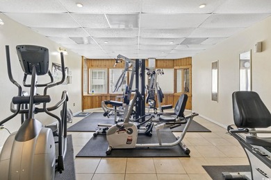 2BR/2BA Condo - One Block from the Ocean Fully furnished 2 - photo 32