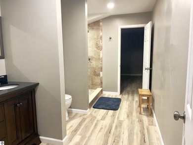 Wow! Great opportunity to own in East Jordan! This spacious two - photo 32