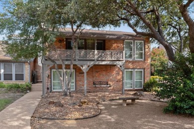 Lake Townhome/Townhouse For Sale in Carrollton, Texas