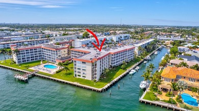 VIEWS! VIEWS! VIEWS! NPB Condo with low HOA fees! Beautiful - photo 2