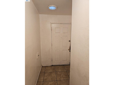This East Palo Alto ranch-style home is a prime opportunity for - photo 3