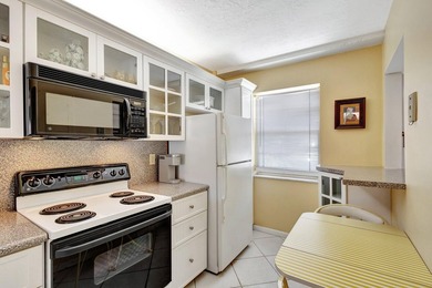 VIEWS! VIEWS! VIEWS! NPB Condo with low HOA fees! Beautiful - photo 6