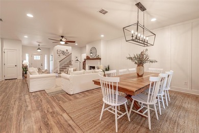 Fantastic 4-3-2 property with a central location to everything - photo 3