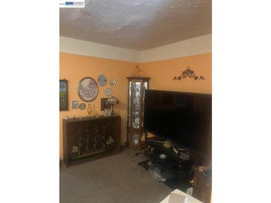 Charming home from yesteryear on a large lot in great location - photo 8