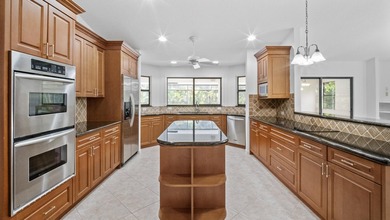 Welcome to this single-story residence in Cypresshead, offering - photo 8