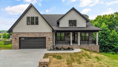 Brand new construction in the sought-after Rarity Ridge - photo 1