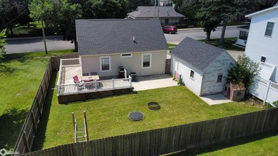 Completely renovated down to the studs, this beautiful turnkey - photo 3